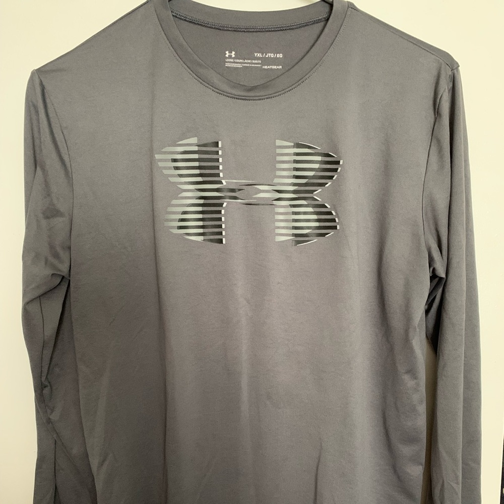 Under Armour long sleeve tee